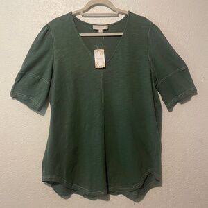 NWT Suzanne Betro Weekend Olive Green Relaxed  V neck T-shirt SZ 1X
